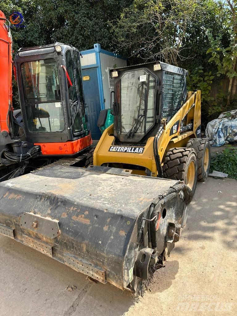 CAT 226 B Mini incarcator
