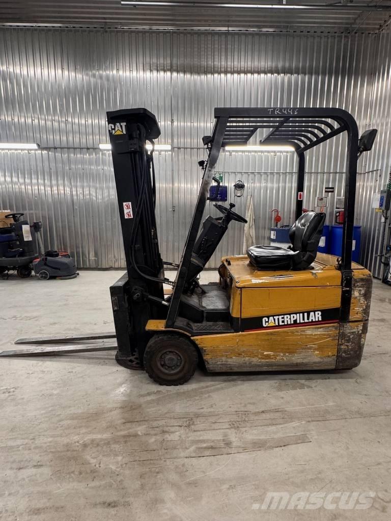 CAT EP 18 KT Stivuitor electric