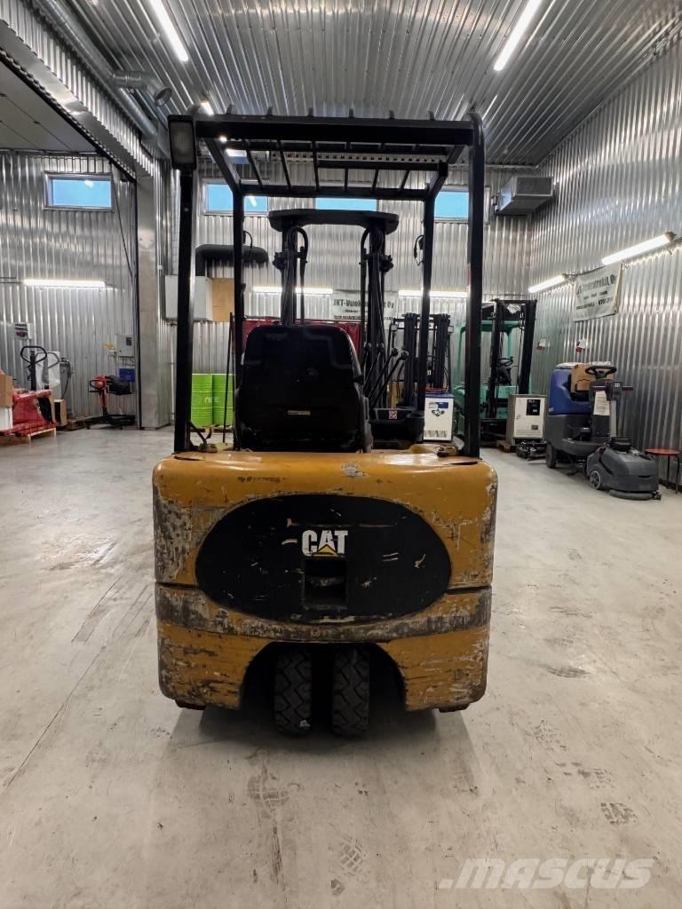 CAT EP 18 KT Stivuitor electric