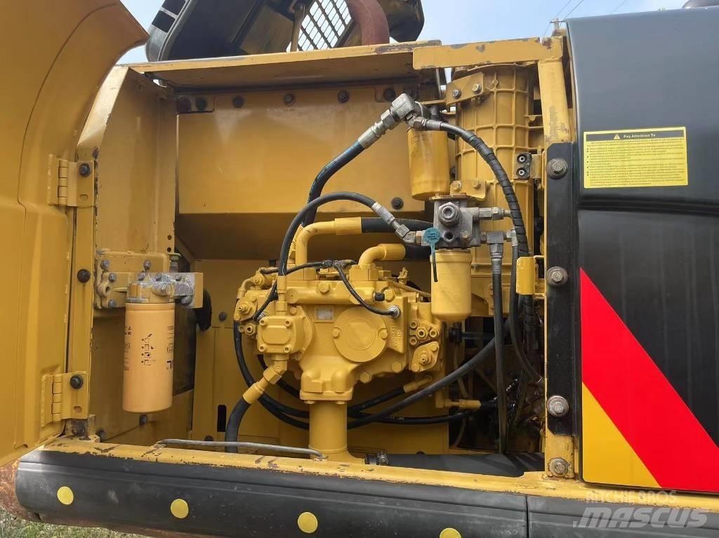 CAT 320 D Excavatoare pe șenile
