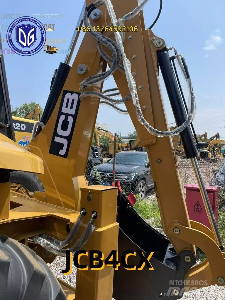 JCB 4 CX Buldoexcavatoare