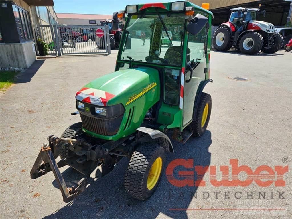 John Deere 2320 Tractoare