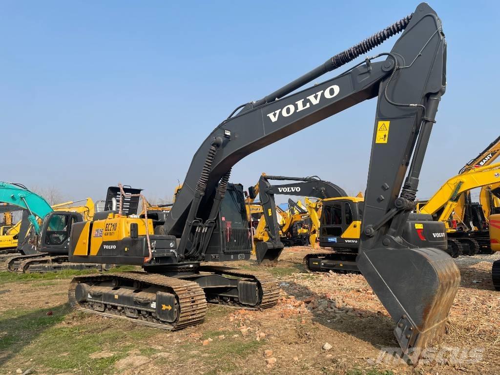 Volvo EC 210 Excavatoare pe șenile
