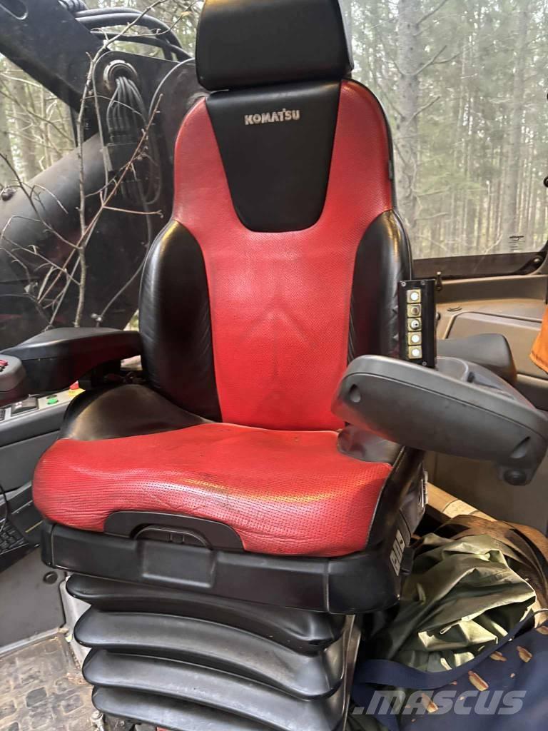 Komatsu 951 Combine forestiere