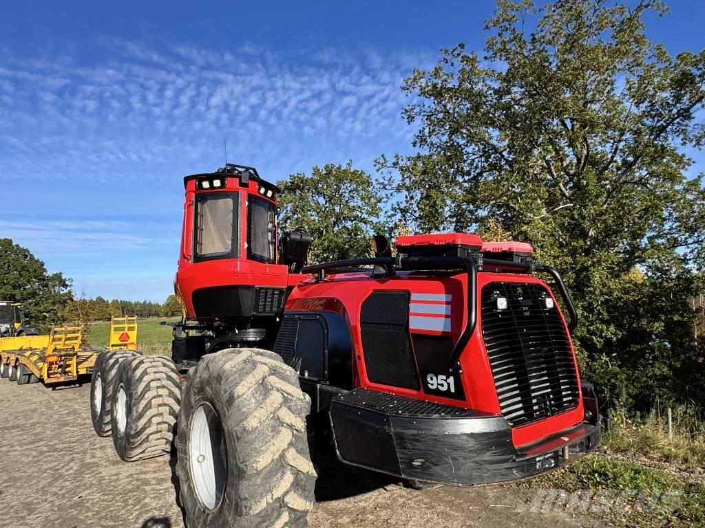 Komatsu 951 Combine forestiere