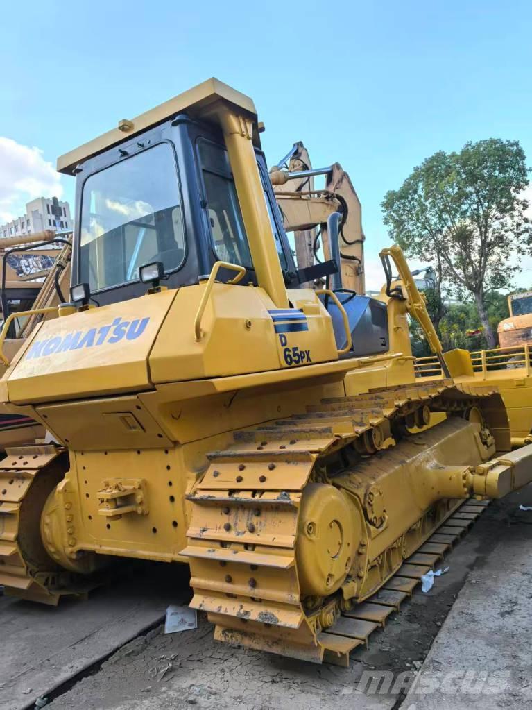 Komatsu D 65 PX-12 Buldozere pe senile