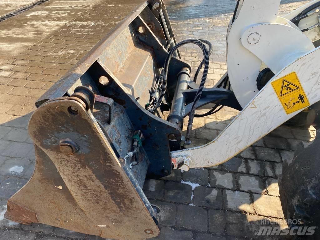 Komatsu WA 70-7 Incarcator pe pneuri