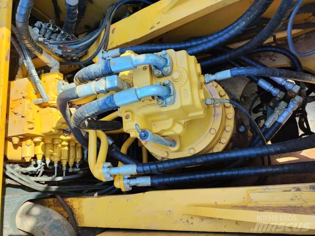 Komatsu PC 450 LC-8 Excavatoare pe șenile
