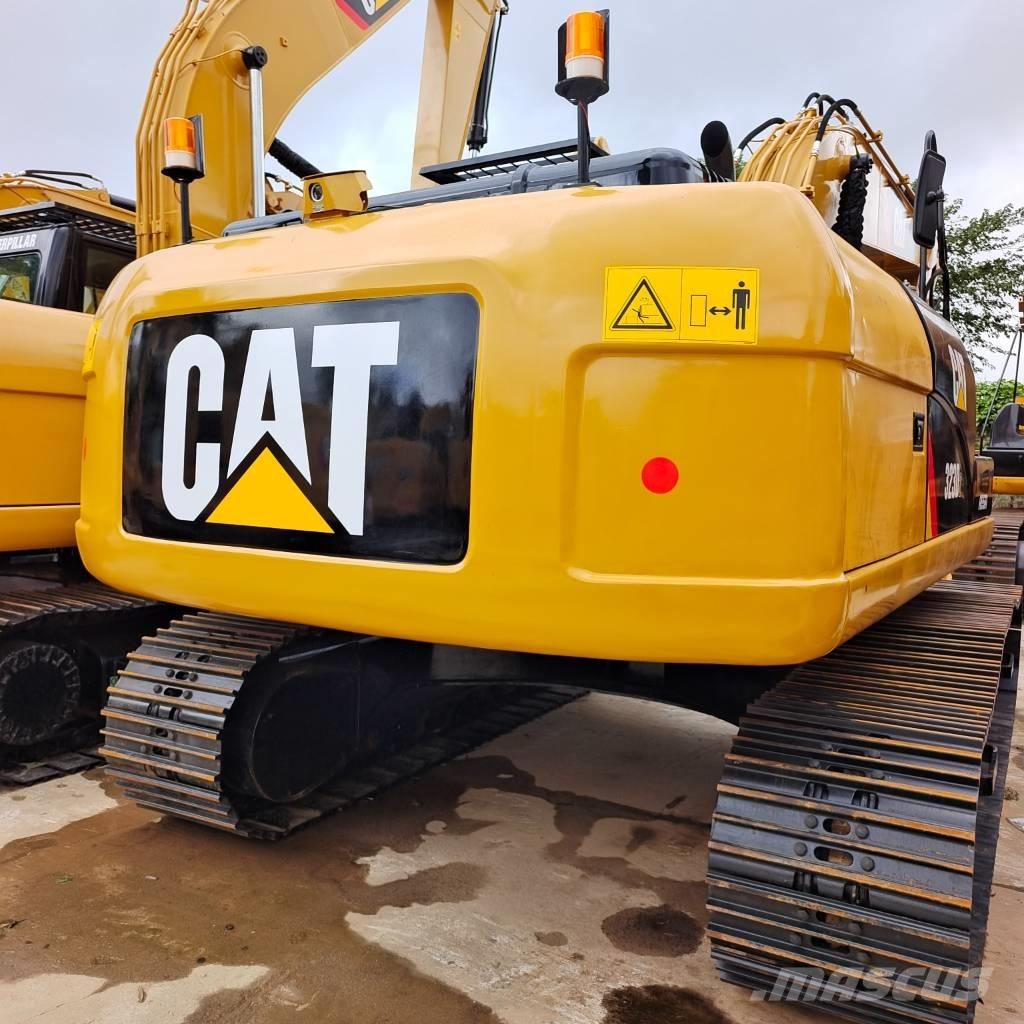 CAT 323 D Excavatoare pe șenile
