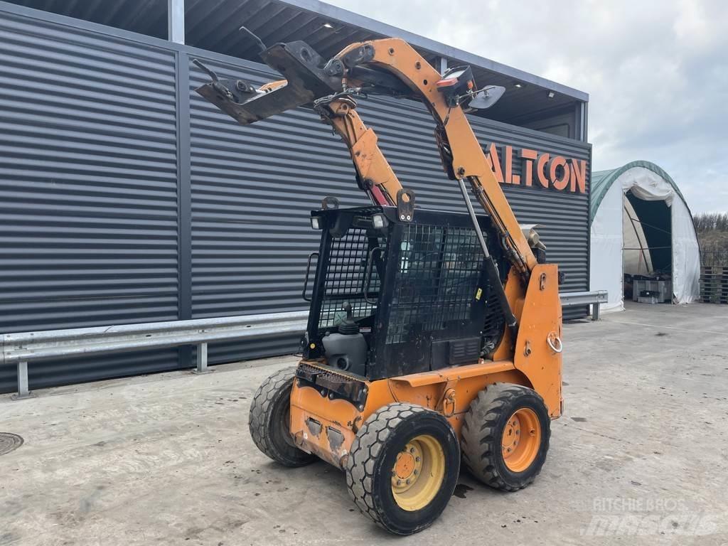 CAT 226B Utilaje de manevrarea a bustenilor