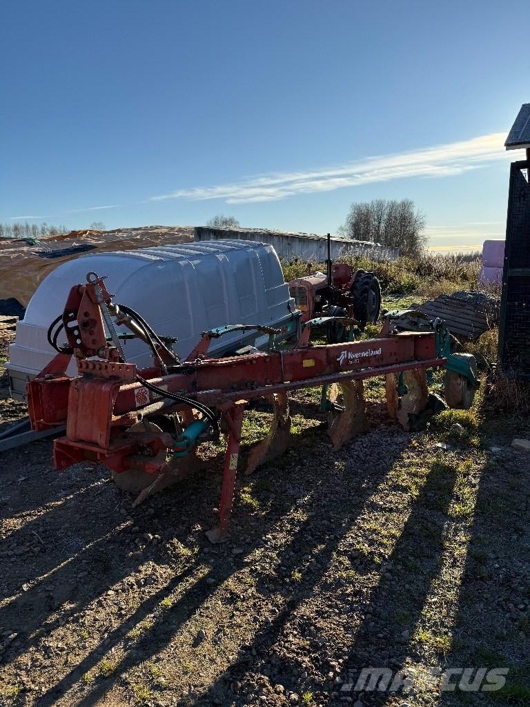 Kverneland AD-85 Pluguri conventionale