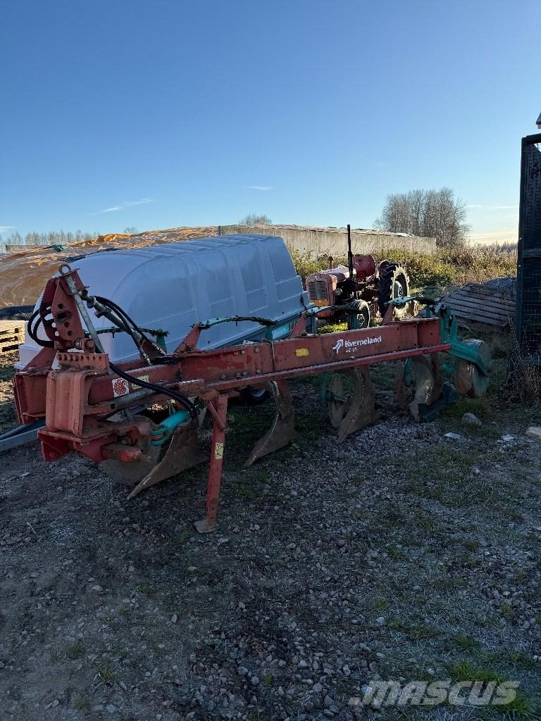 Kverneland AD-85 Pluguri conventionale