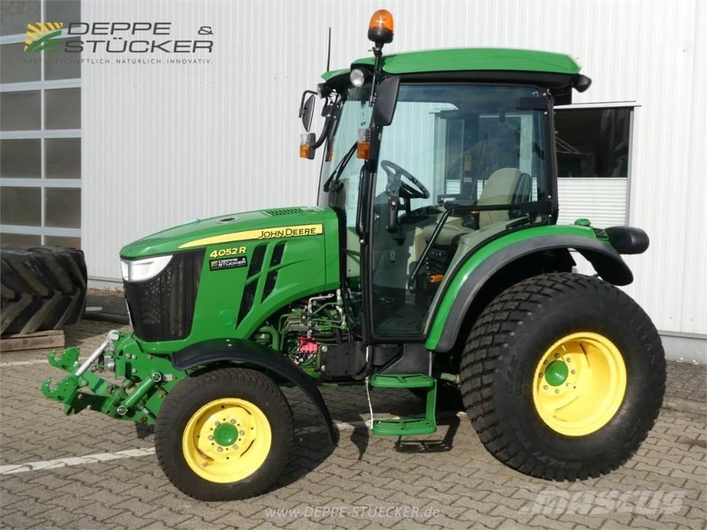 John Deere 4052R Tractoare compacte