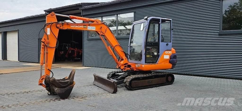 Hitachi EX30 Mini excavatoare < 7t