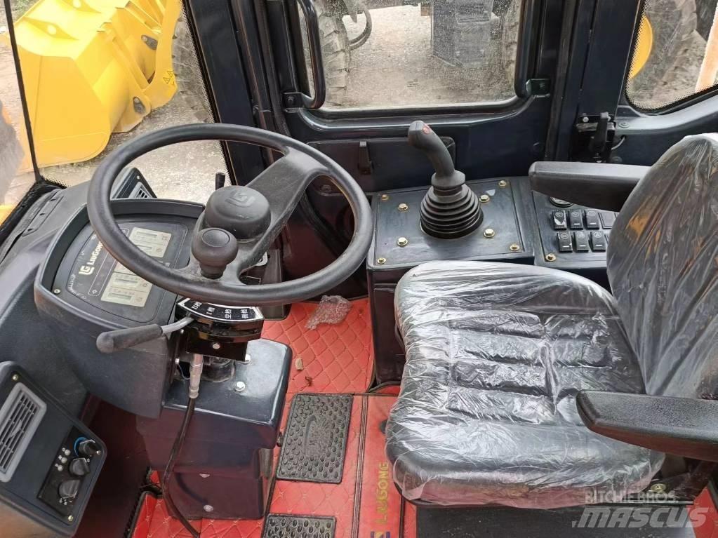 LiuGong 856H Incarcator pe pneuri