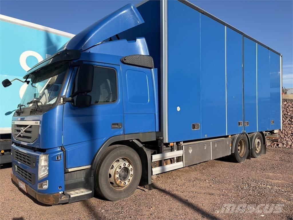 Volvo FM330 6x2 Autocamioane