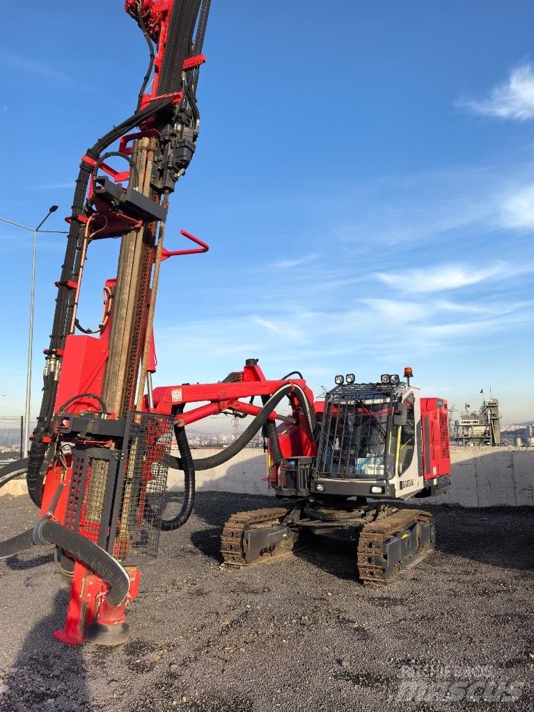 Sandvik DX 800 Echipamente de forare la suprafata