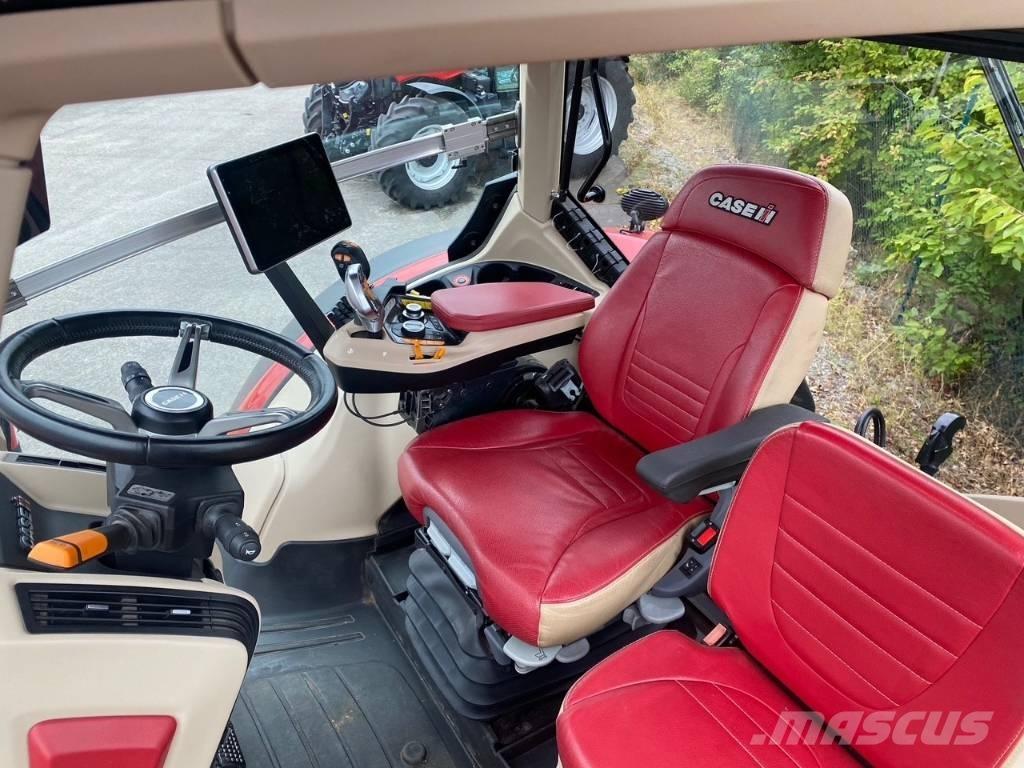 Case IH OPTUM 300 Tractoare