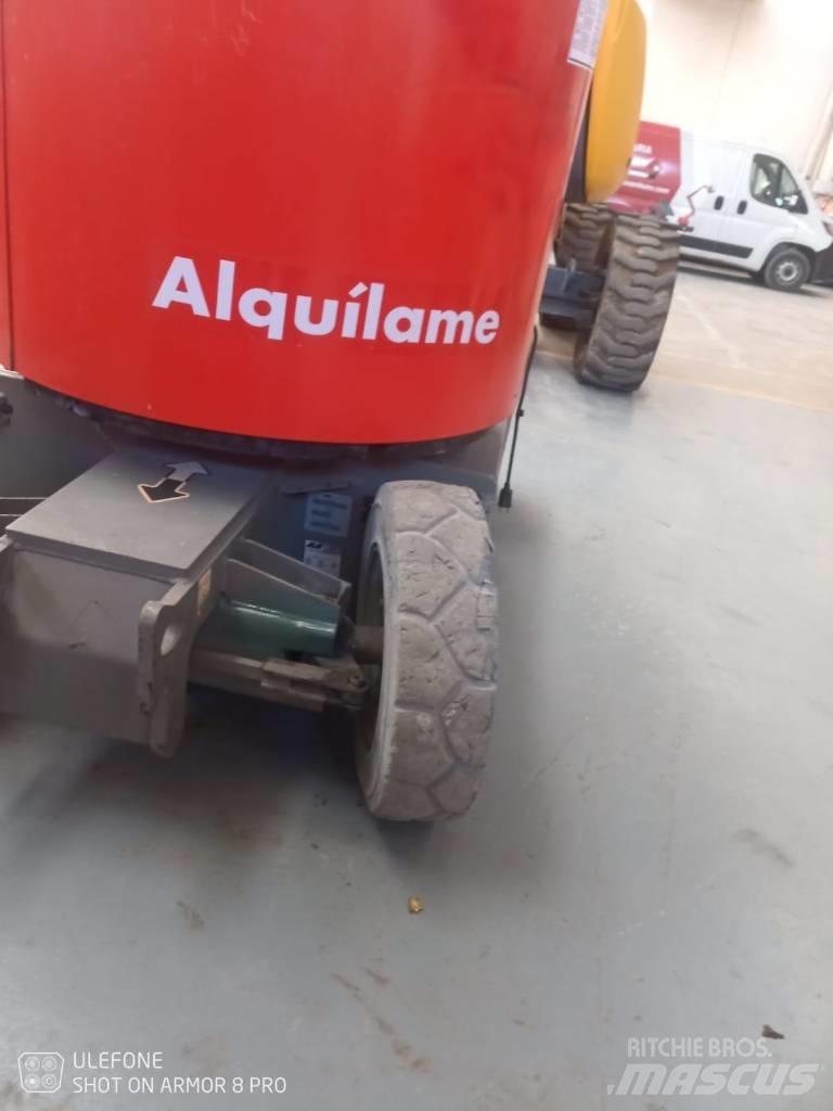 JLG E 300 AJP Nacele cu brat articulat