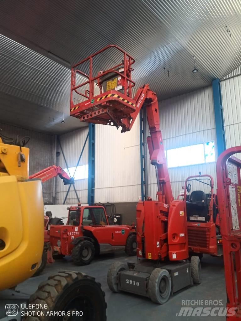 JLG E 300 AJP Nacele cu brat articulat