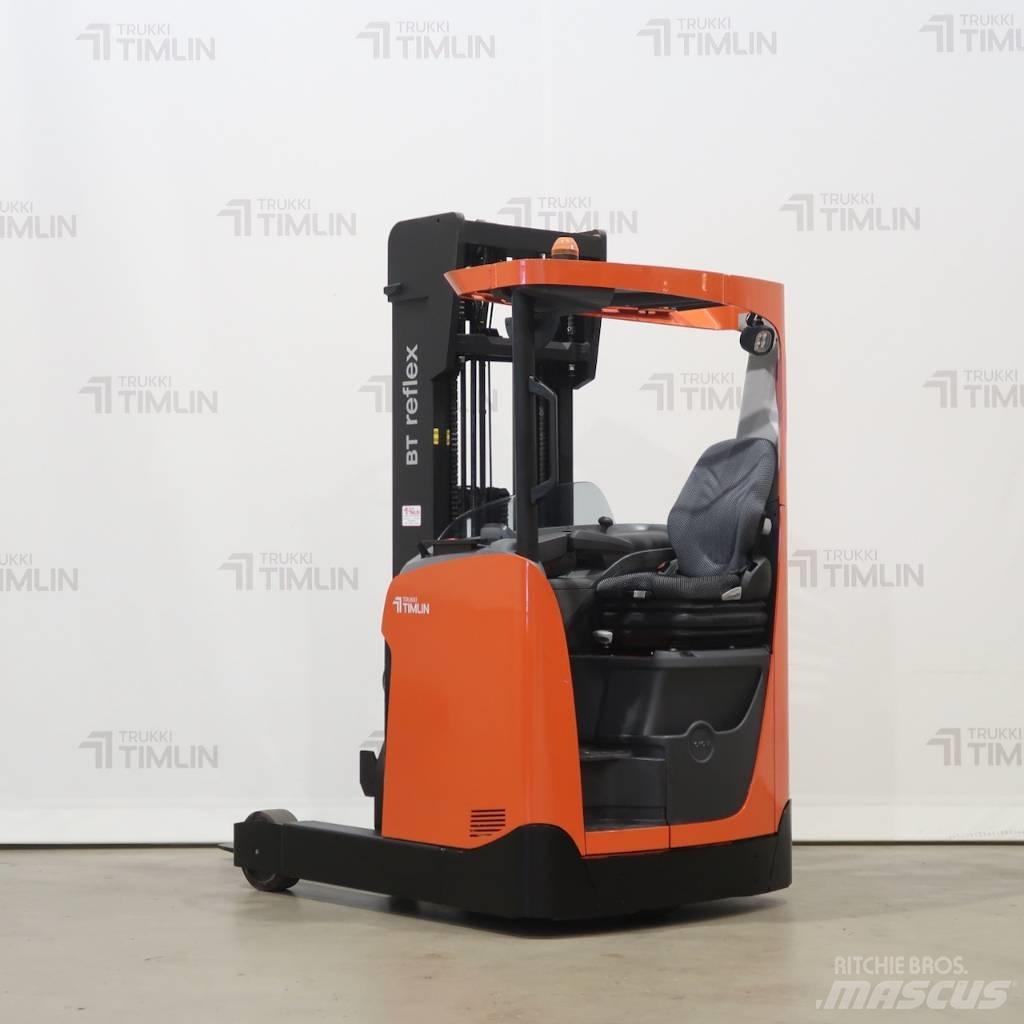 BT RRE160H Stivuitor cu catarg retractabil