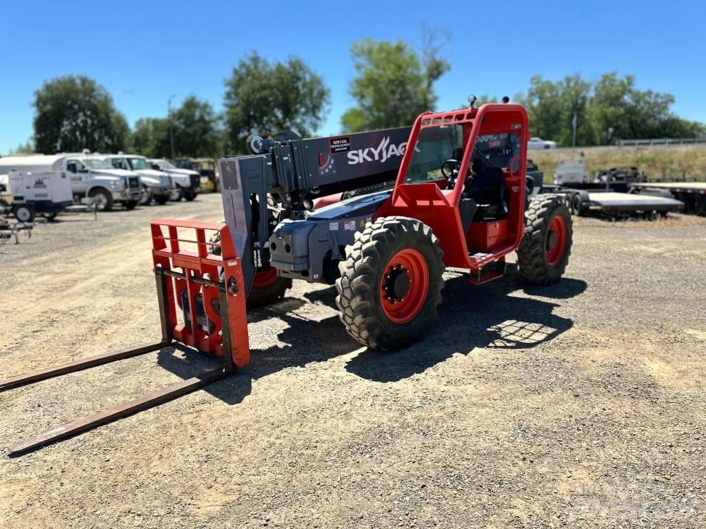 SkyJack SJ 843 Stivuitoare telescopice