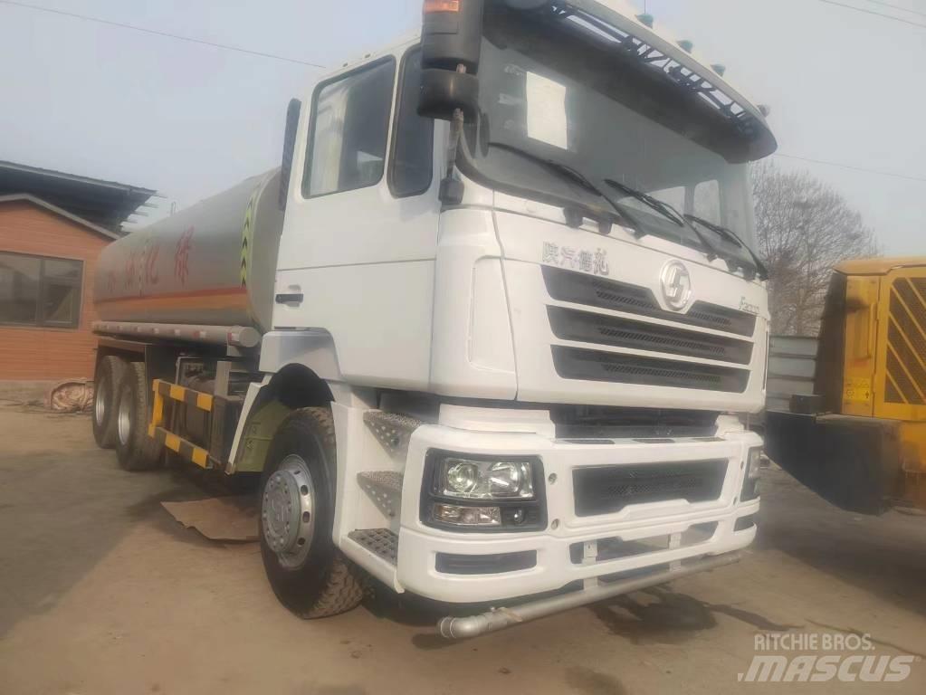 Shacman F3000 6X4 Cisterne