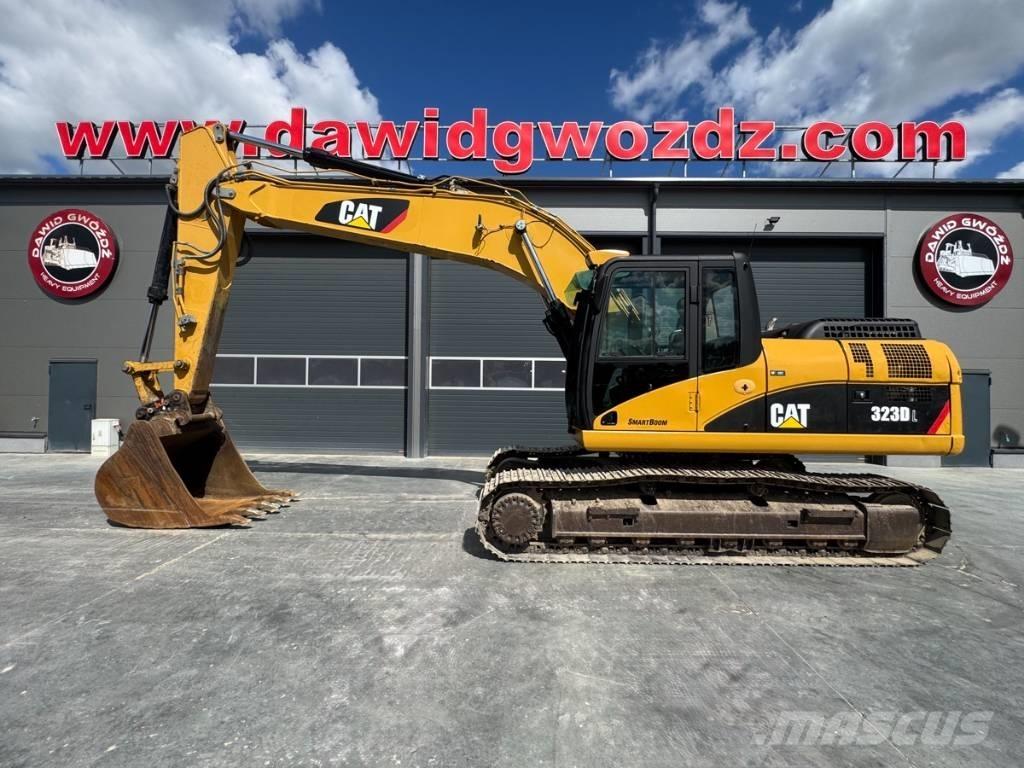 CAT 323 D Excavatoare pe șenile
