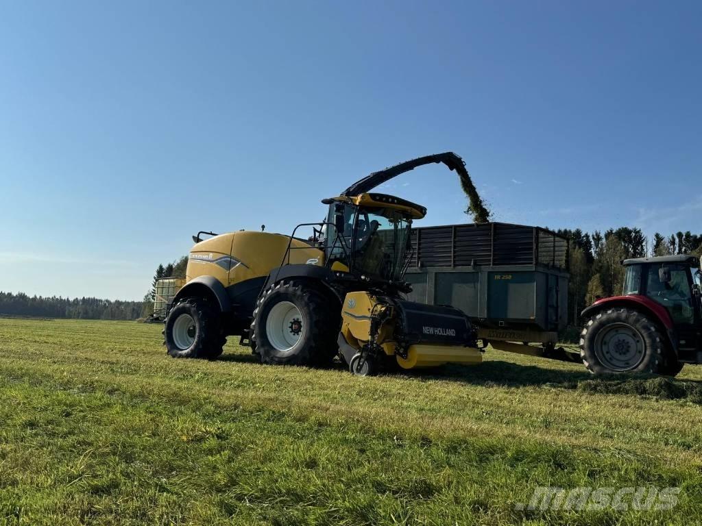 New Holland FR 550 Forajere cu autopropulsare