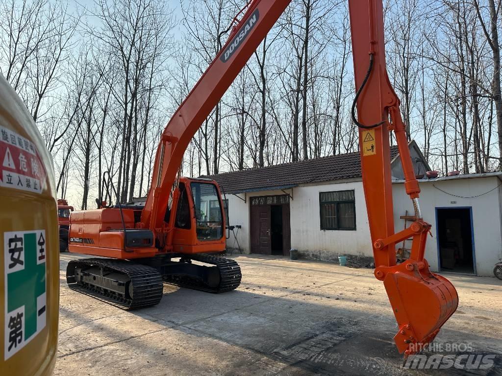 Doosan DX140 Mini excavatoare < 7t