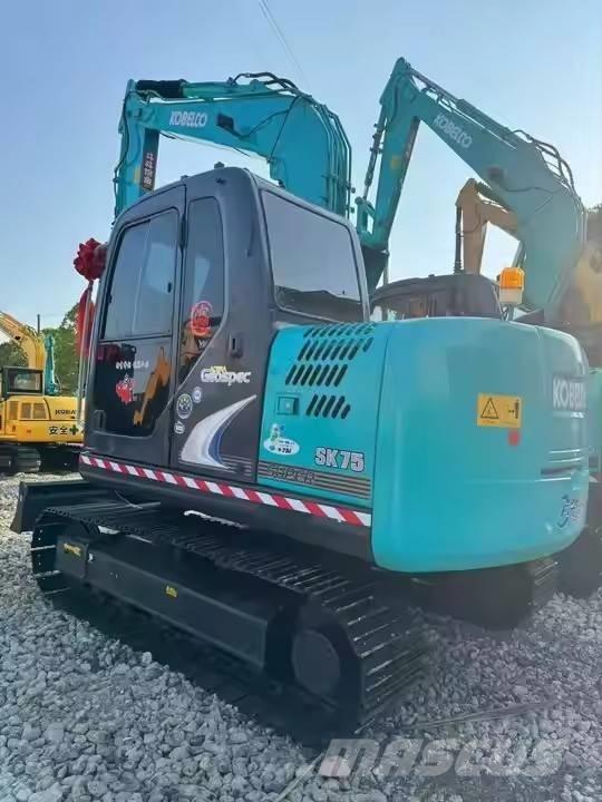 Kobelco SK 75 Excavatoare pe șenile
