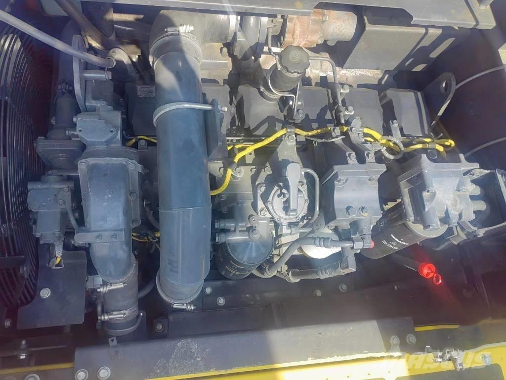 Komatsu PC450-8 Excavatoare pe șenile

