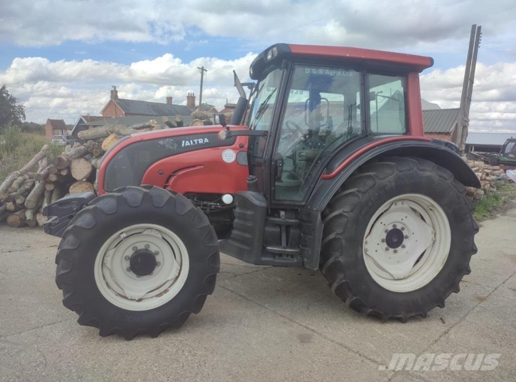 Valtra N 101 Tractoare