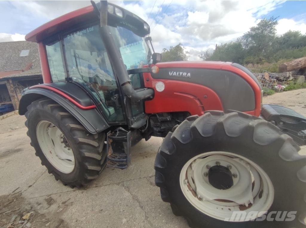 Valtra N 101 Tractoare