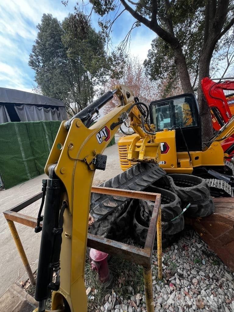 CAT 302 CR Mini excavatoare < 7t