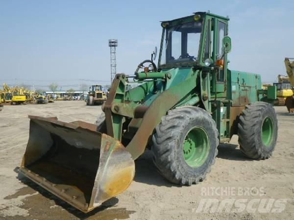 Komatsu 510 Incarcator pe pneuri