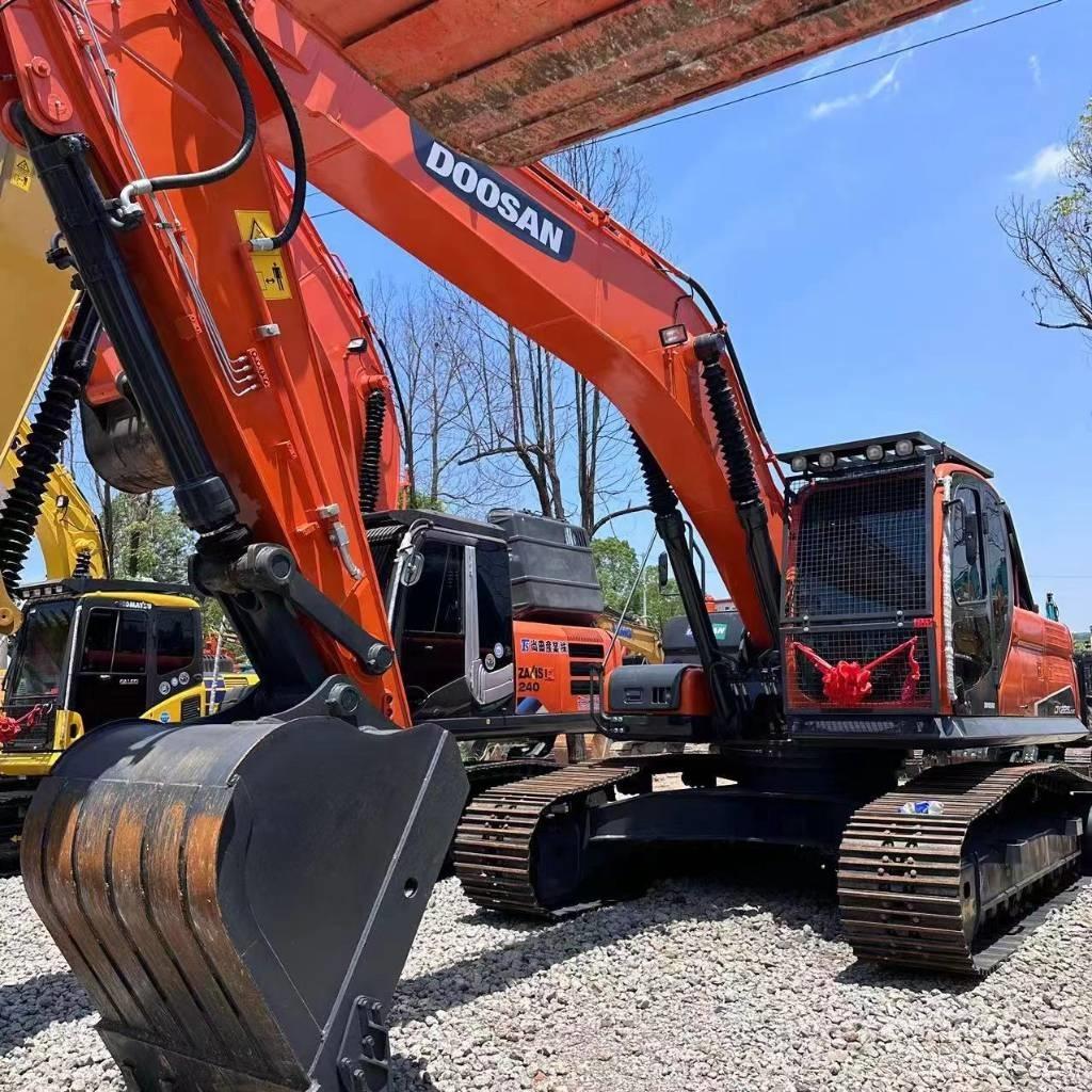 Doosan DX 225 LC Excavatoare pe șenile
