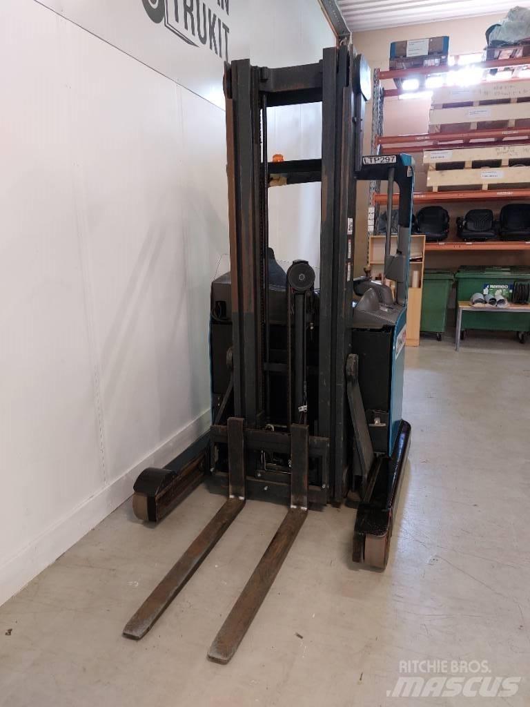 Crown ESR 4500 Stivuitor cu catarg retractabil
