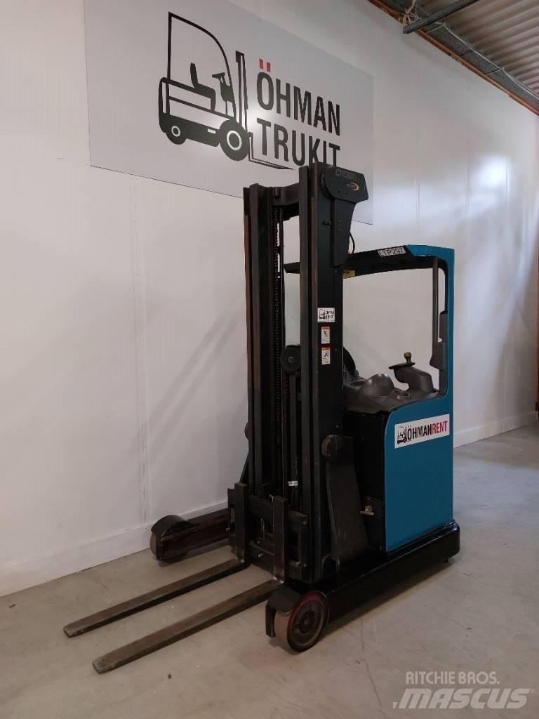 Crown ESR 4500 Stivuitor cu catarg retractabil
