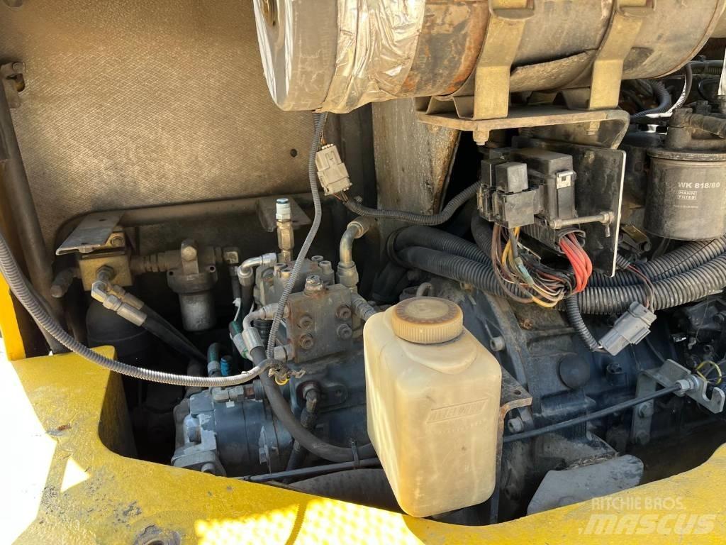 Komatsu PW 75 R Excavatoare cu roti