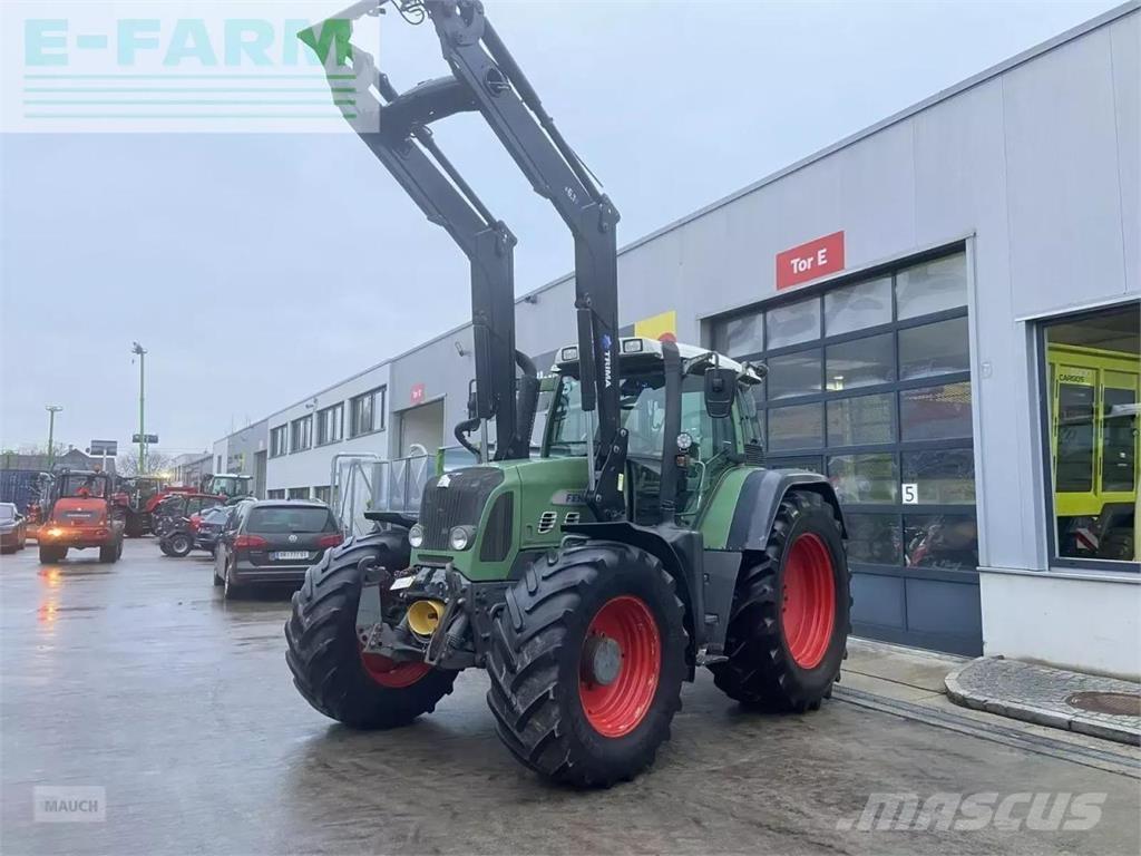 Fendt 820 vario Tractoare