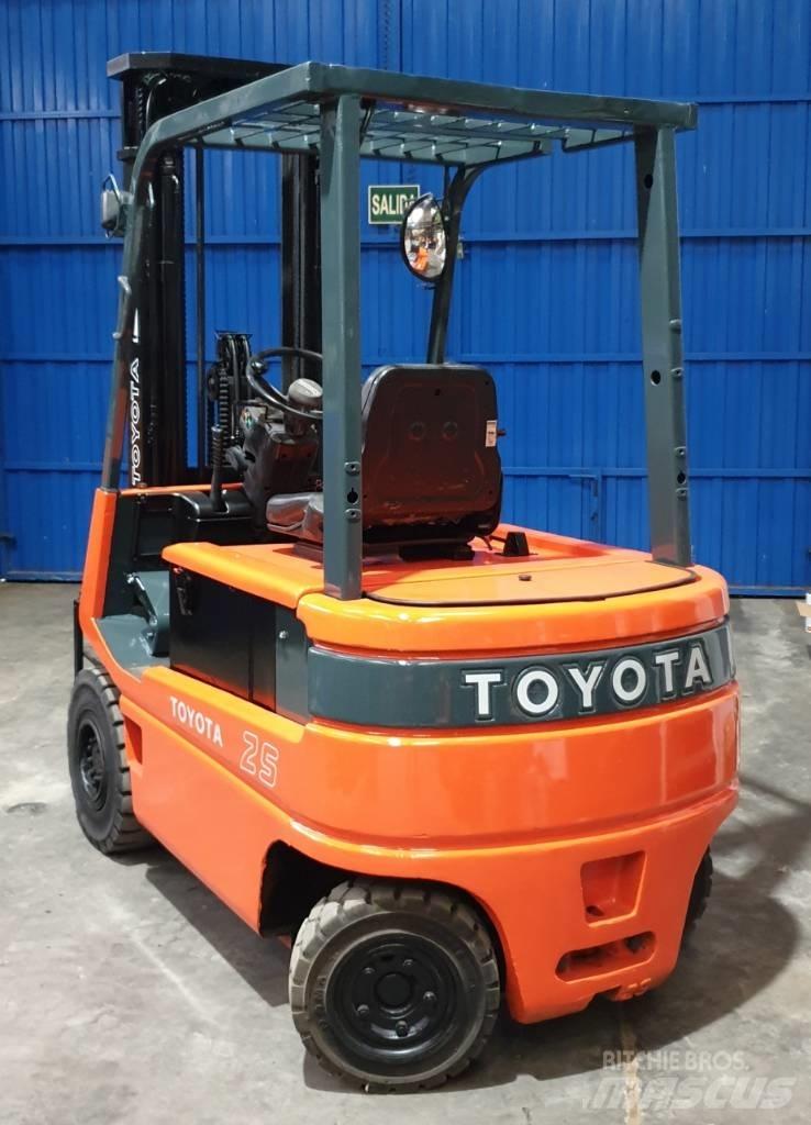 Toyota FBM 25 Stivuitor electric