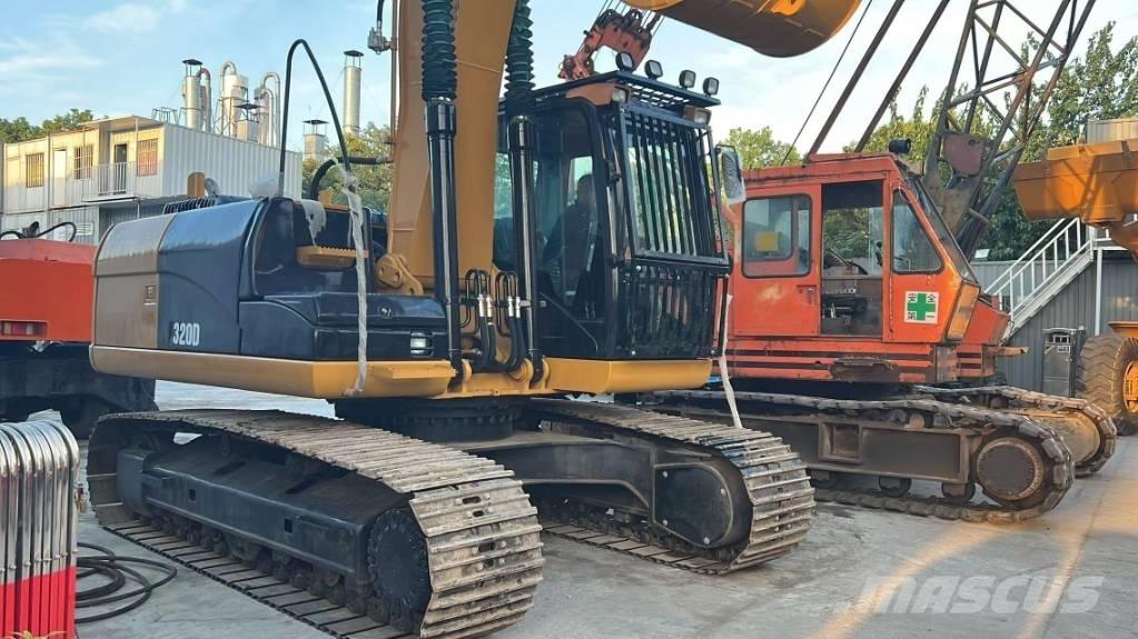CAT 320 D Excavatoare pe șenile
