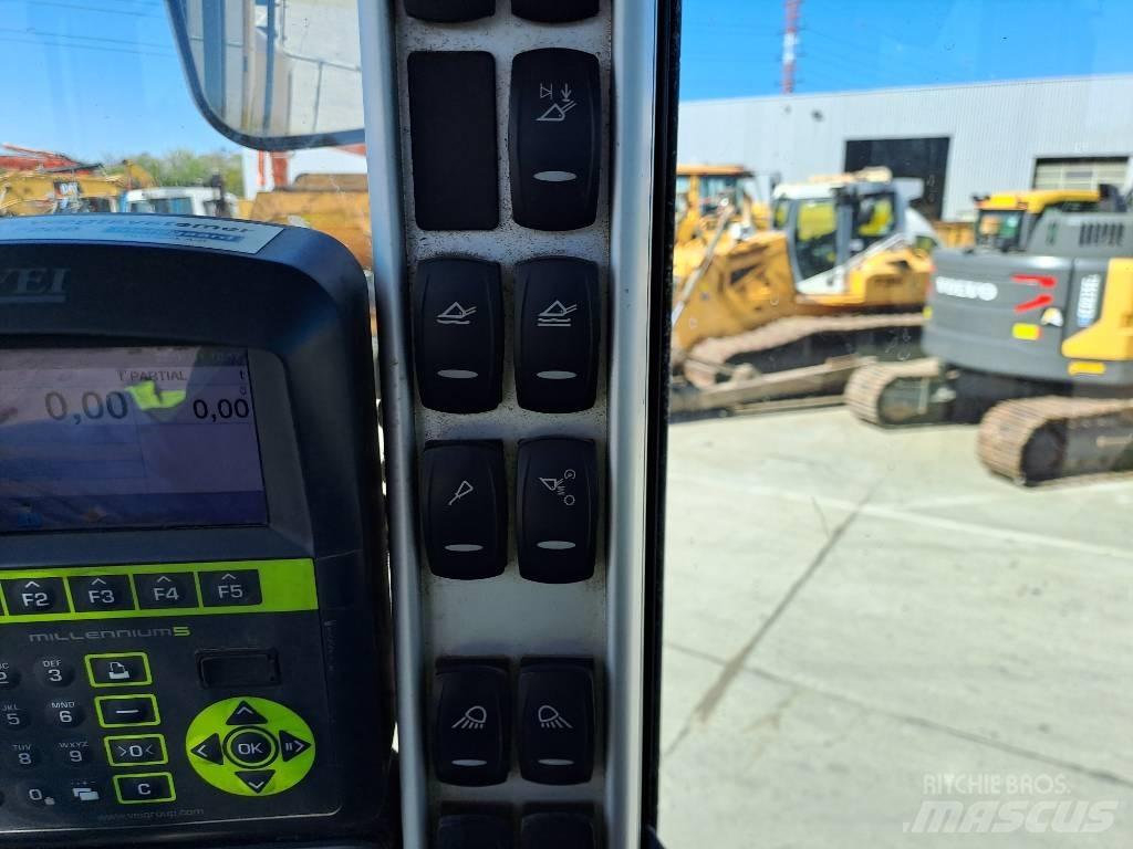 Volvo L150H (CDC) Incarcator pe pneuri