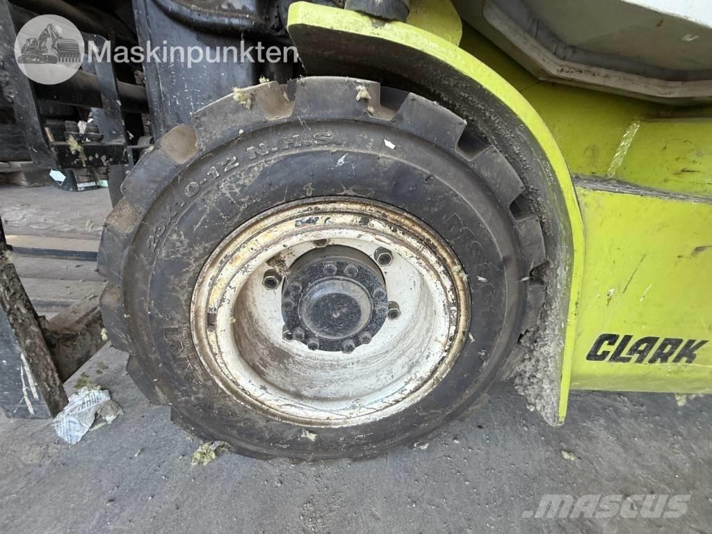 Clark CEM 25 Stivuitor diesel