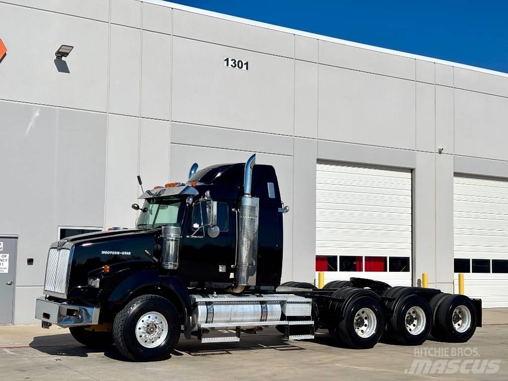 Western Star 4900 FA Autotractoare
