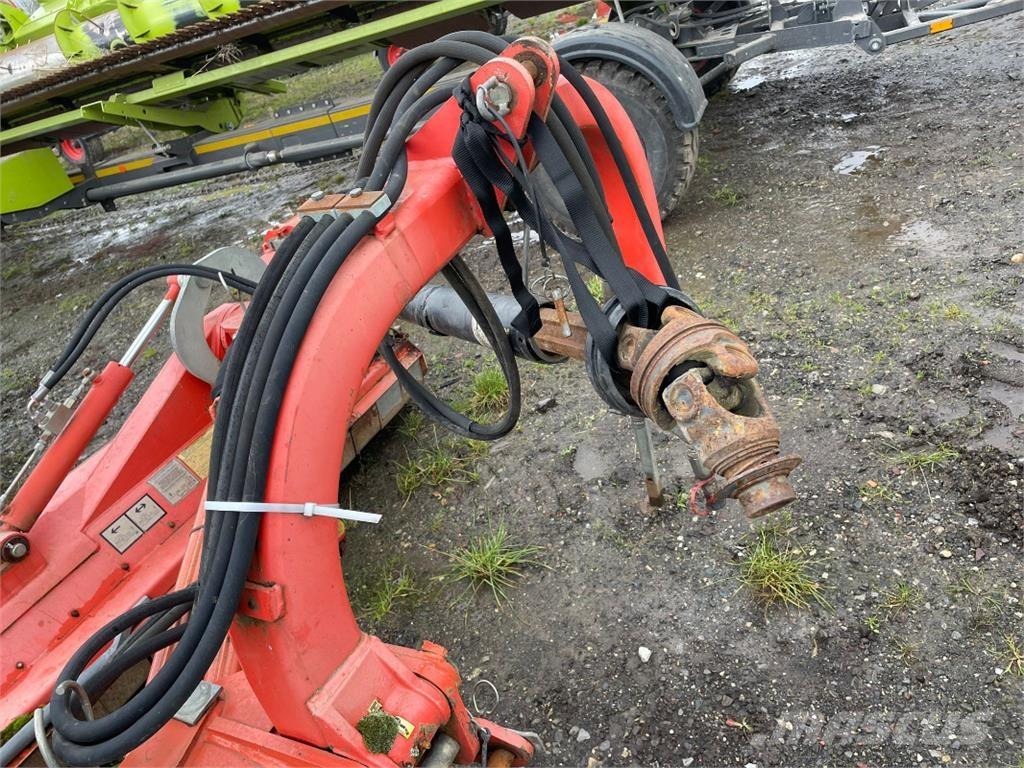 Kuhn TB 211 Alte echipamente pentru nutret
