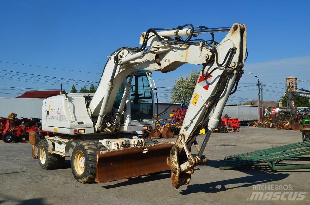 CASE WX 145 Excavatoare cu roti