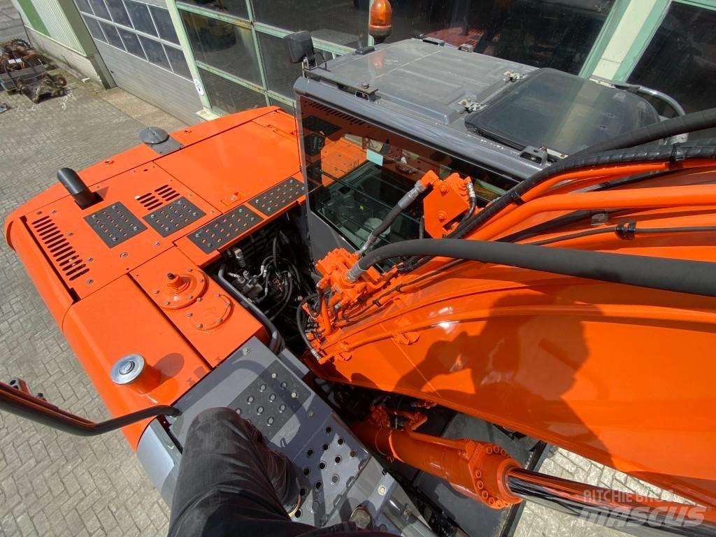Hitachi ZX 140 W-3 Excavatoare cu roti