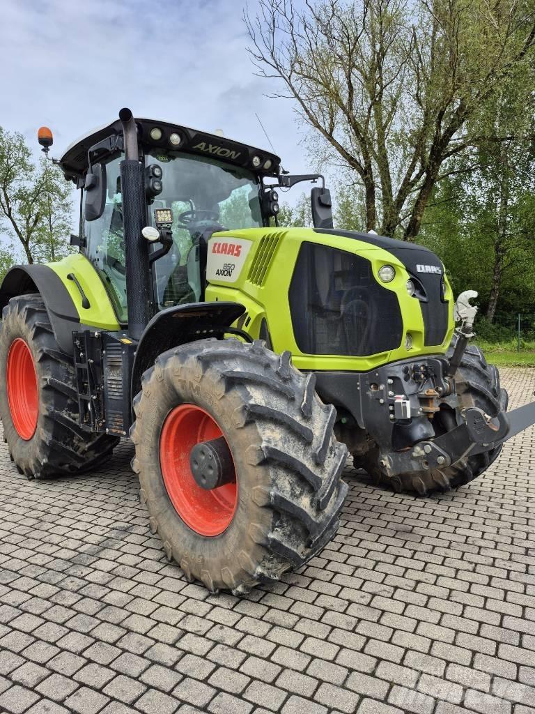CLAAS Axion 850 Tractoare
